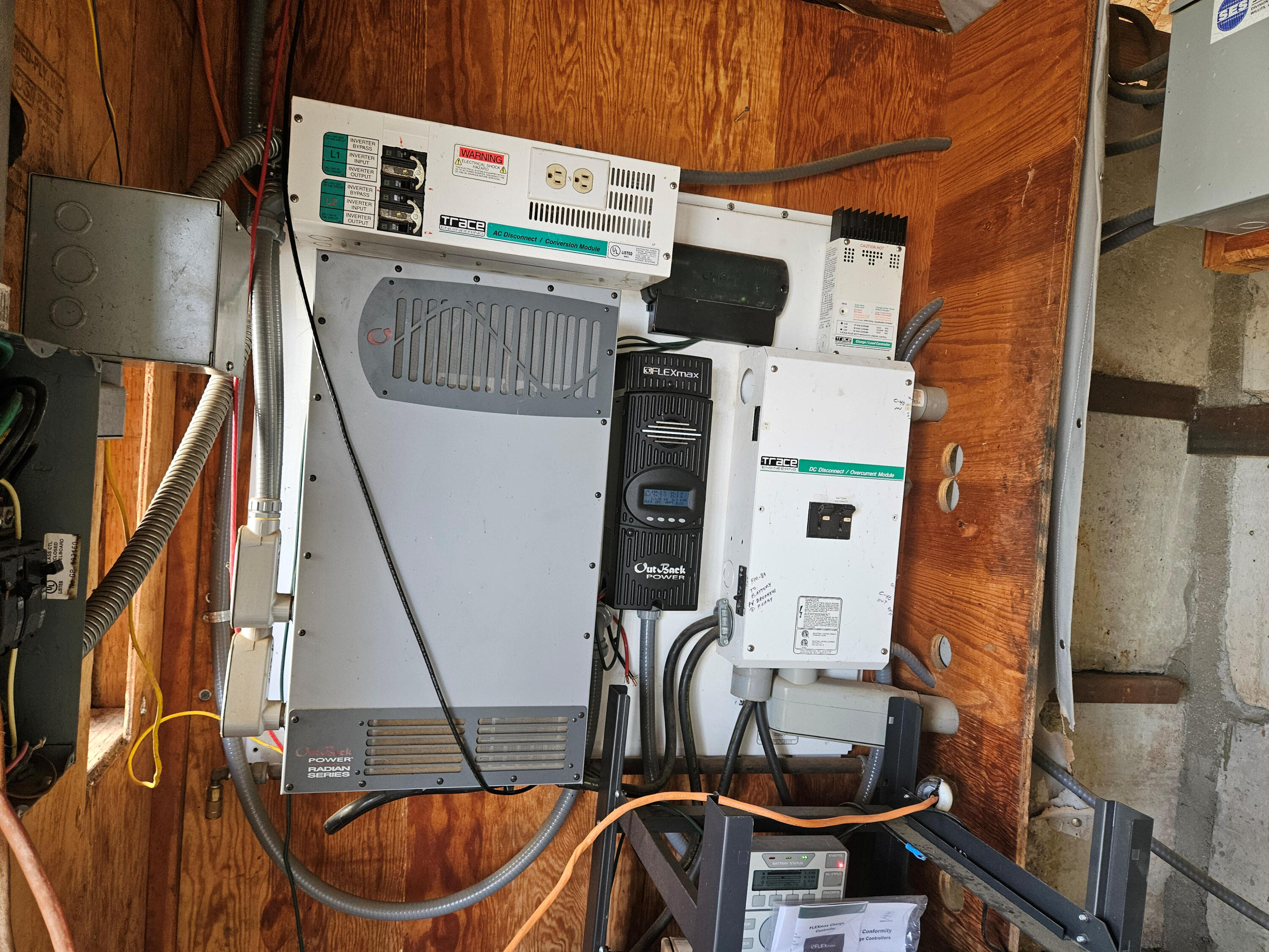 7255 Hyrax Road Shingletown, CA 96088 - Photo 42 of 77 Charger-Inverter