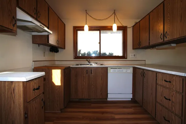 $130,000 | 1720 East Lawn Drive, Savanna, IL 61074