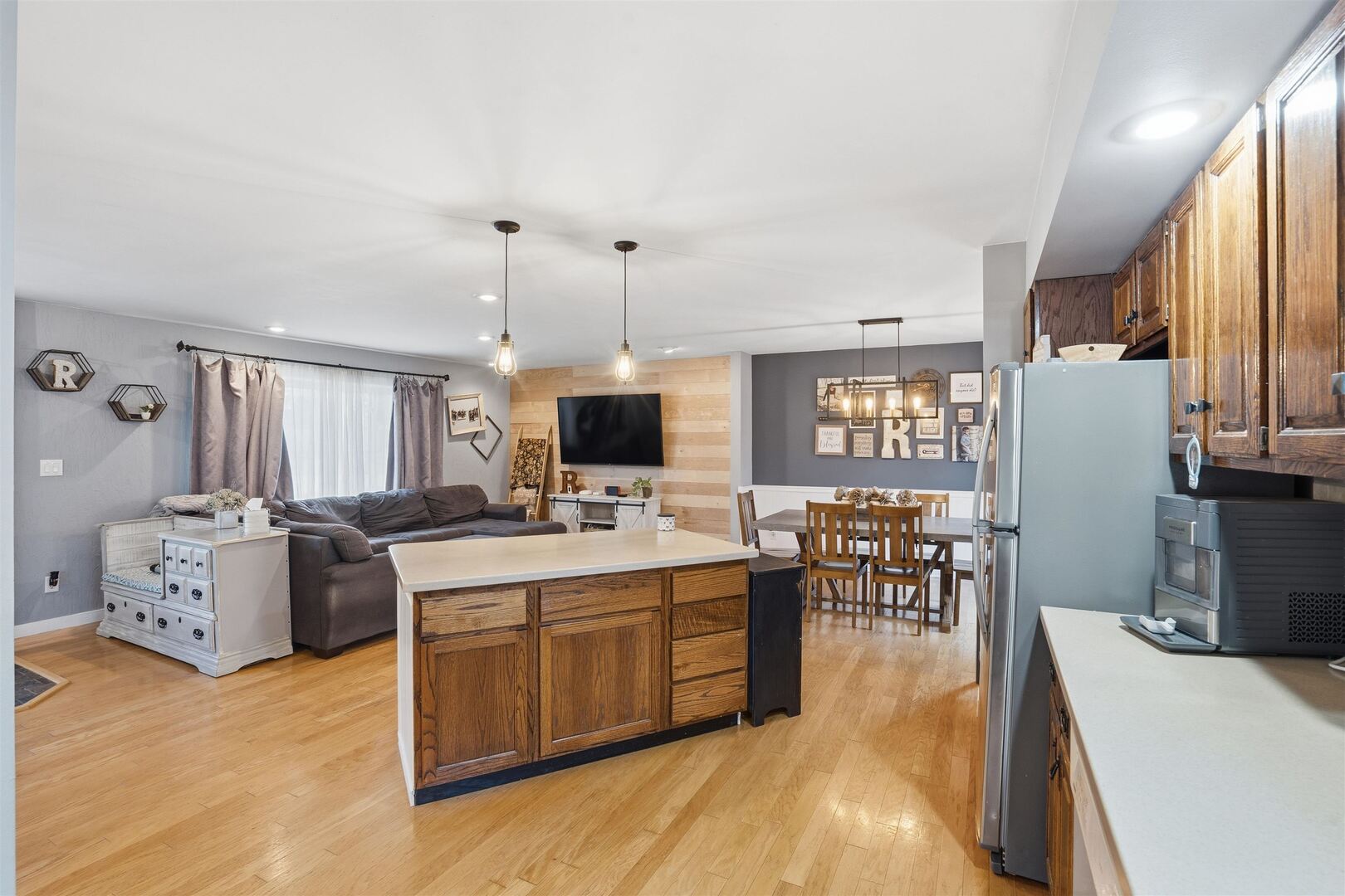 610 Forest Road East Moline, IL 61244 - Photo 7 of 26