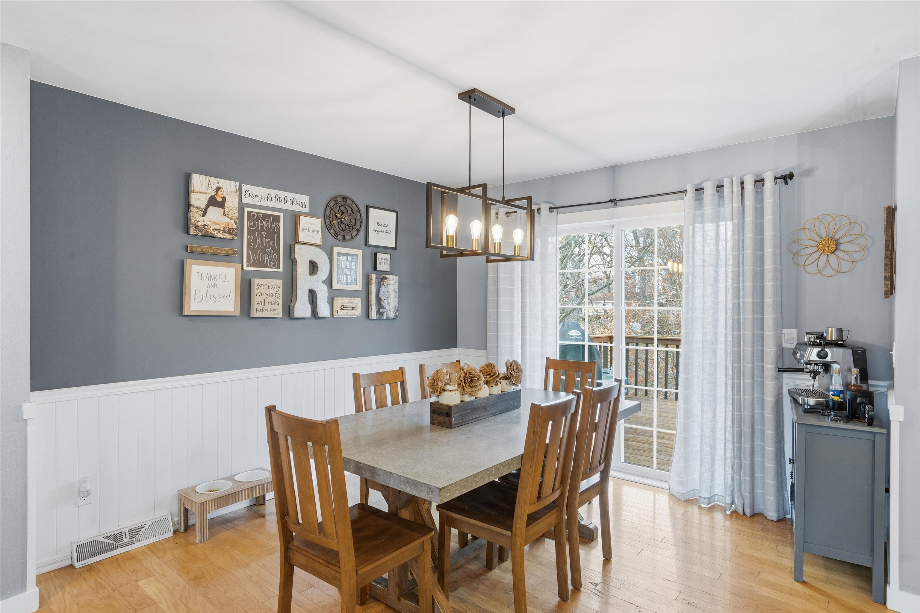 610 Forest Road East Moline, IL 61244 - Photo 8 of 26