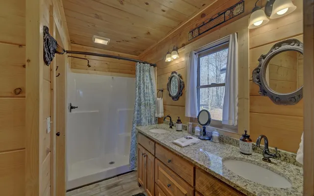 $766,777 | 101 Hideaway Trail, Copperhill, TN 37317