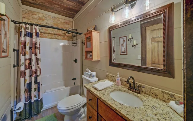 $766,777 | 101 Hideaway Trail, Copperhill, TN 37317