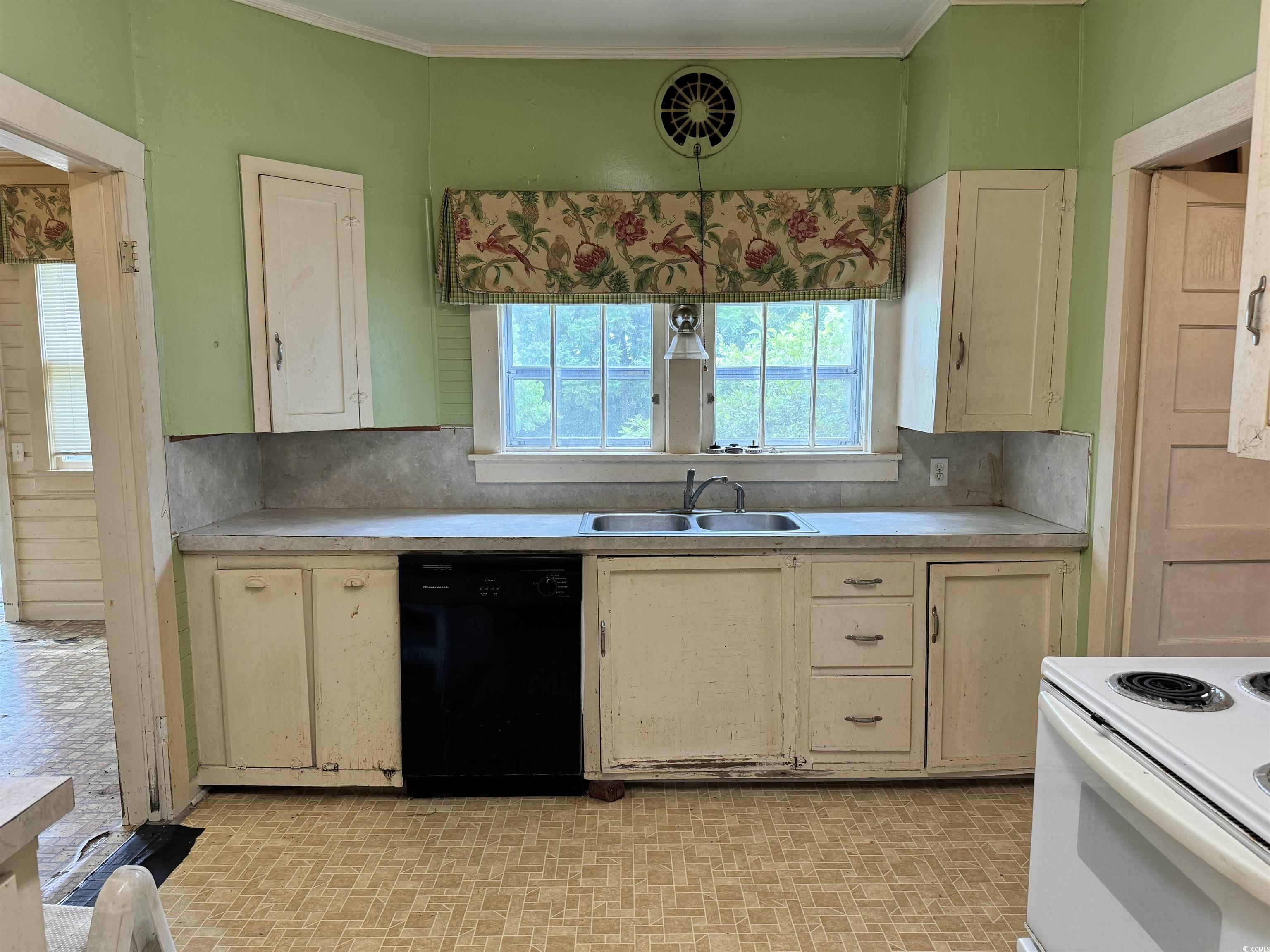 3930 Highway 917 Mullins, SC 29574 - Photo 2 of 18