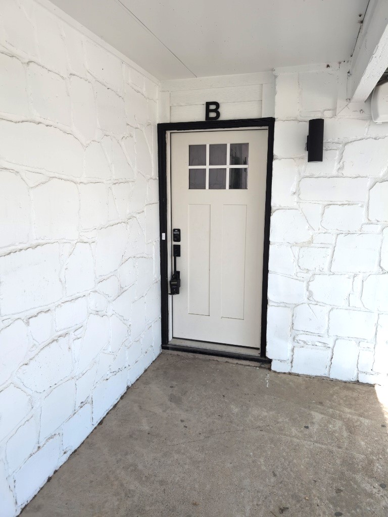 3413 Lynridge Drive, Unit B Austin, TX 78723 - Photo 2 of 23 View of property entrance