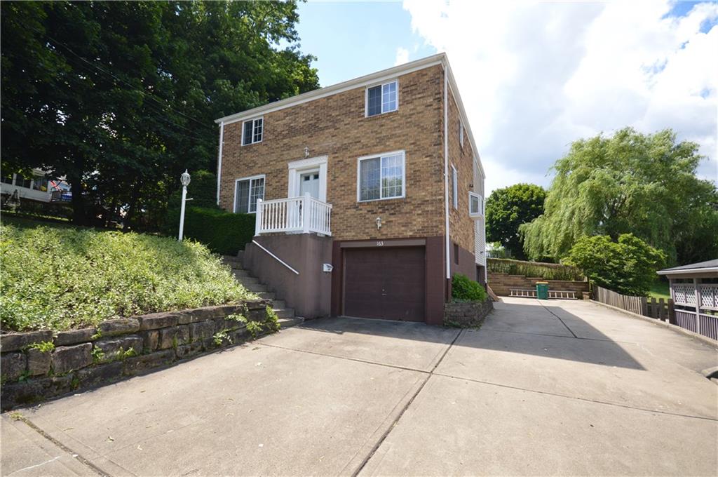 163 Gass Road Pittsburgh, PA 15229 - Photo 2 of 25 Gallery Image 2