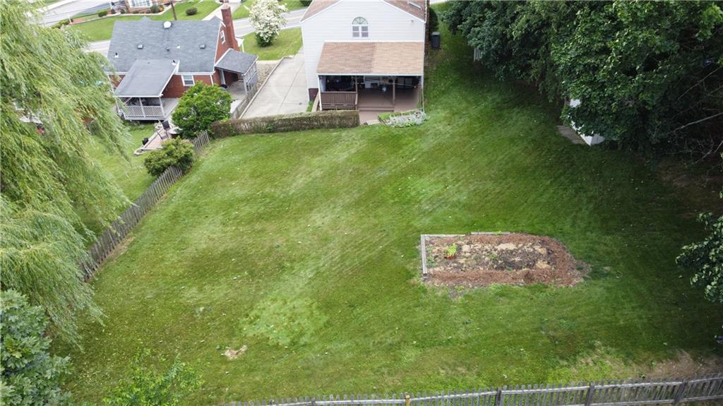 163 Gass Road Pittsburgh, PA 15229 - Photo 5 of 25 Gallery Image 5