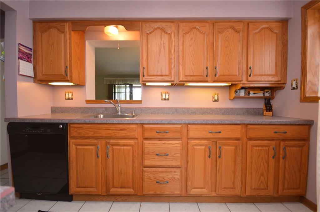 163 Gass Road Pittsburgh, PA 15229 - Photo 10 of 25 Gallery Image 10