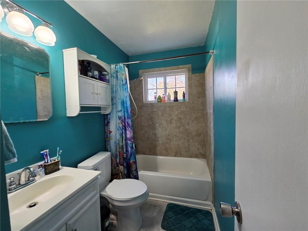 130 Trentwood Place Northwest Rome, GA 30165 - Photo 10 of 15 a bathroom with a sink toilet and shower