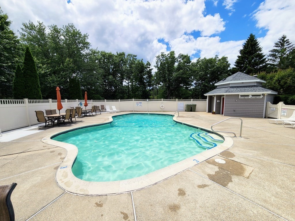 103 Treasure Island Road, Unit 103 Webster, MA 01570 - Photo 8 of 34