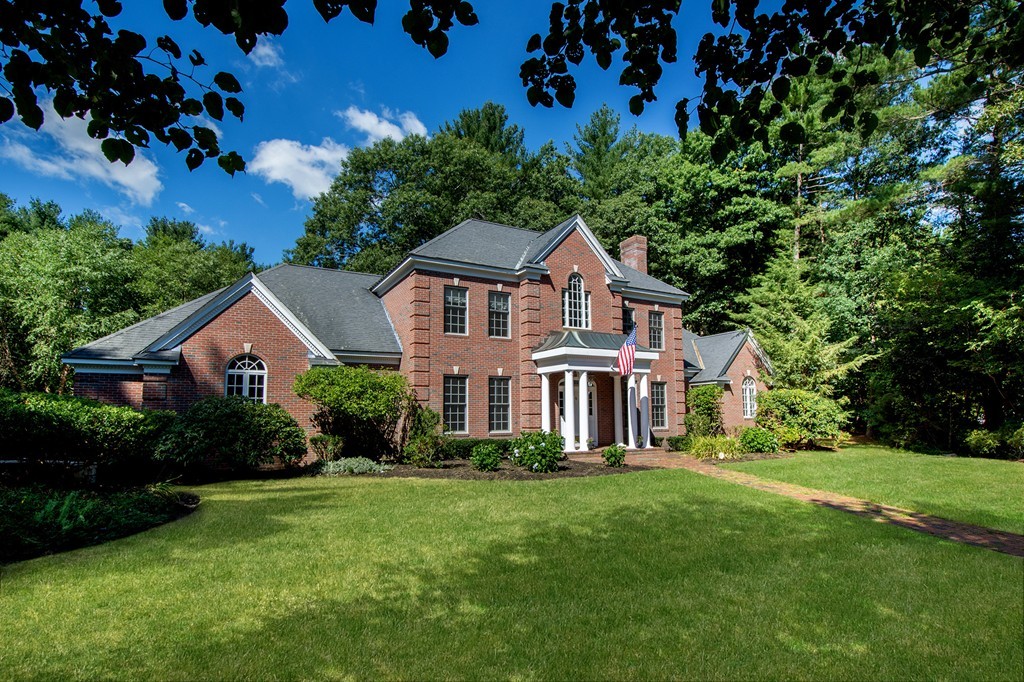 10 Pinecrest Road Hingham, MA 02043 - Photo 1 of 29 Gallery Image 1