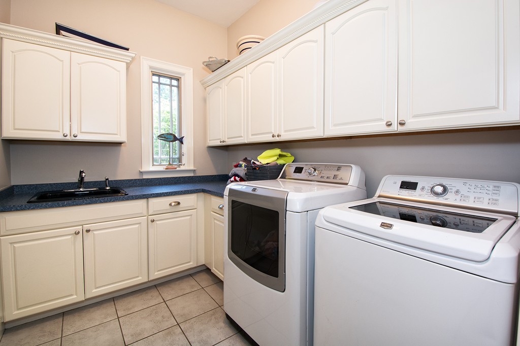 10 Pinecrest Road Hingham, MA 02043 - Photo 16 of 29 Gallery Image 16
