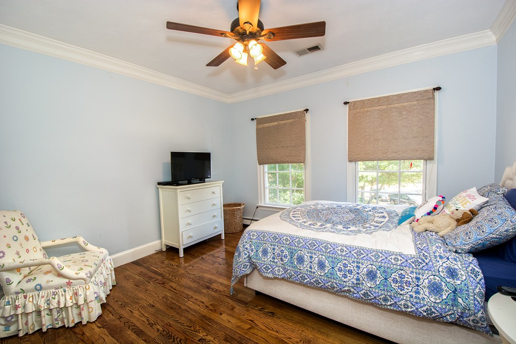 10 Pinecrest Road Hingham, MA 02043 - Photo 21 of 29 Gallery Image 21