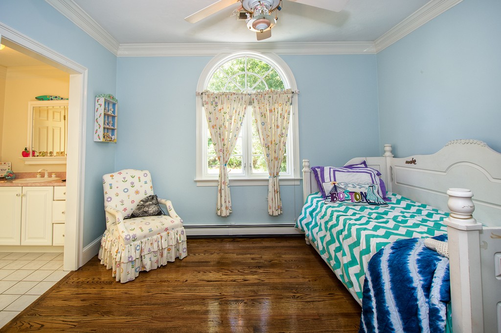 10 Pinecrest Road Hingham, MA 02043 - Photo 22 of 29 Gallery Image 22