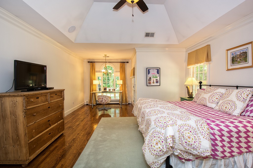 10 Pinecrest Road Hingham, MA 02043 - Photo 26 of 29 Gallery Image 26