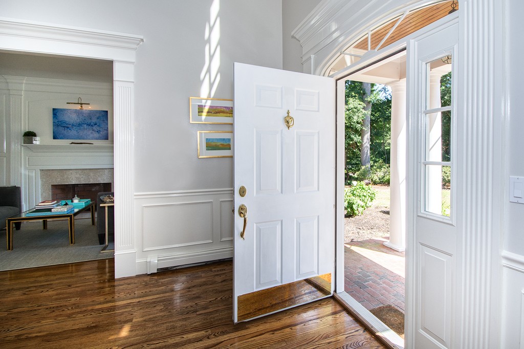 10 Pinecrest Road Hingham, MA 02043 - Photo 8 of 29 Gallery Image 8