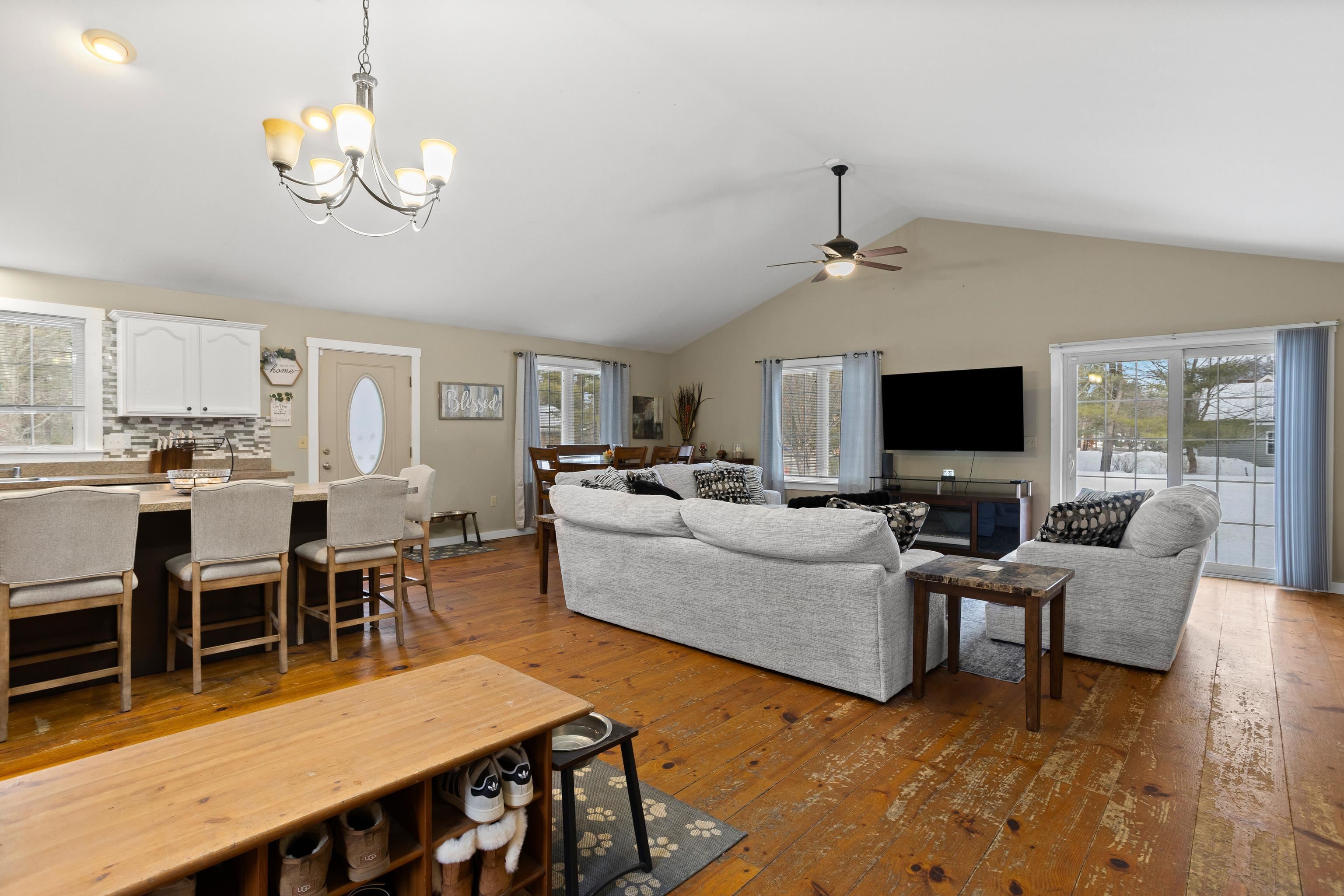 129 New Boston Road Goffstown, NH 03045 - Photo 14 of 46