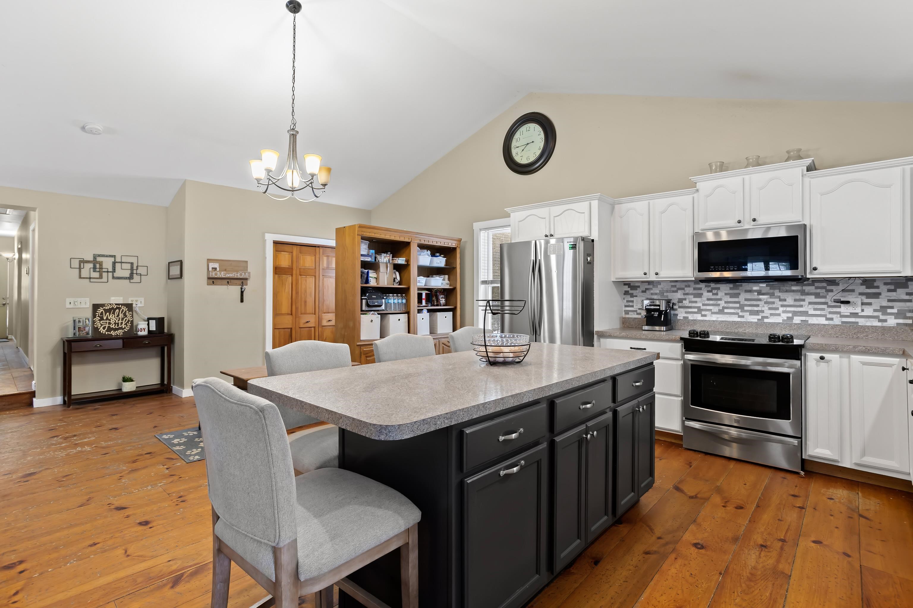 129 New Boston Road Goffstown, NH 03045 - Photo 18 of 46