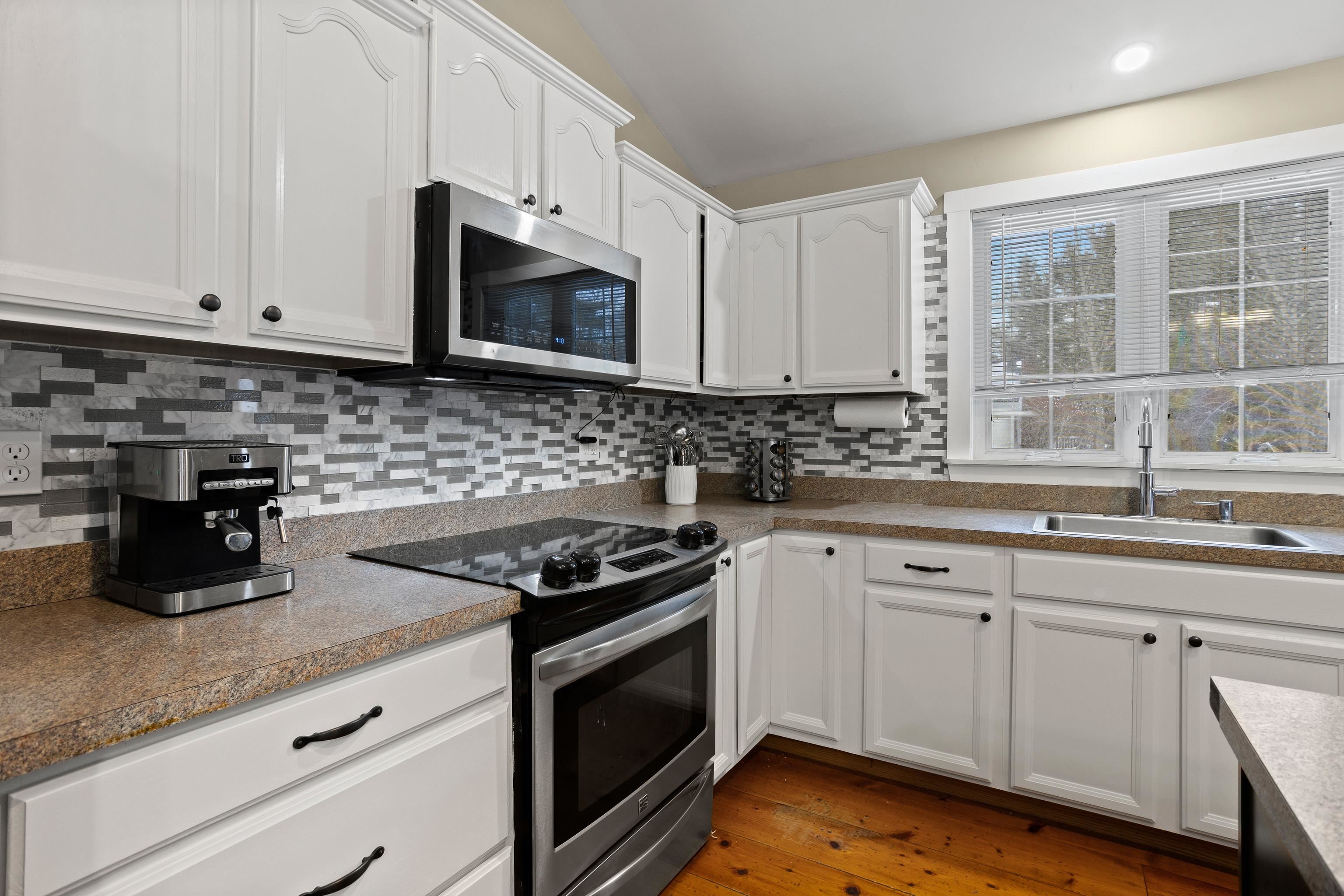 129 New Boston Road Goffstown, NH 03045 - Photo 25 of 46