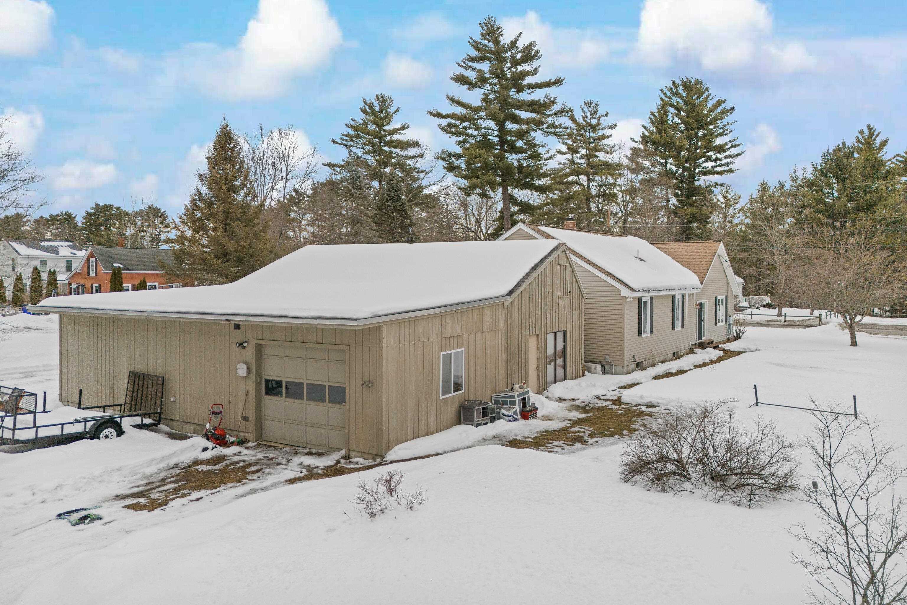 129 New Boston Road Goffstown, NH 03045 - Photo 7 of 46