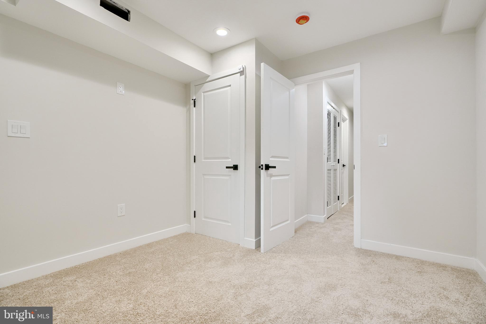 602 South Streeper Street Baltimore, MD 21224 - Photo 29 of 31