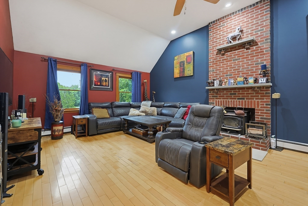 24 Rhodes Street Plainville, MA 02762 - Photo 17 of 42