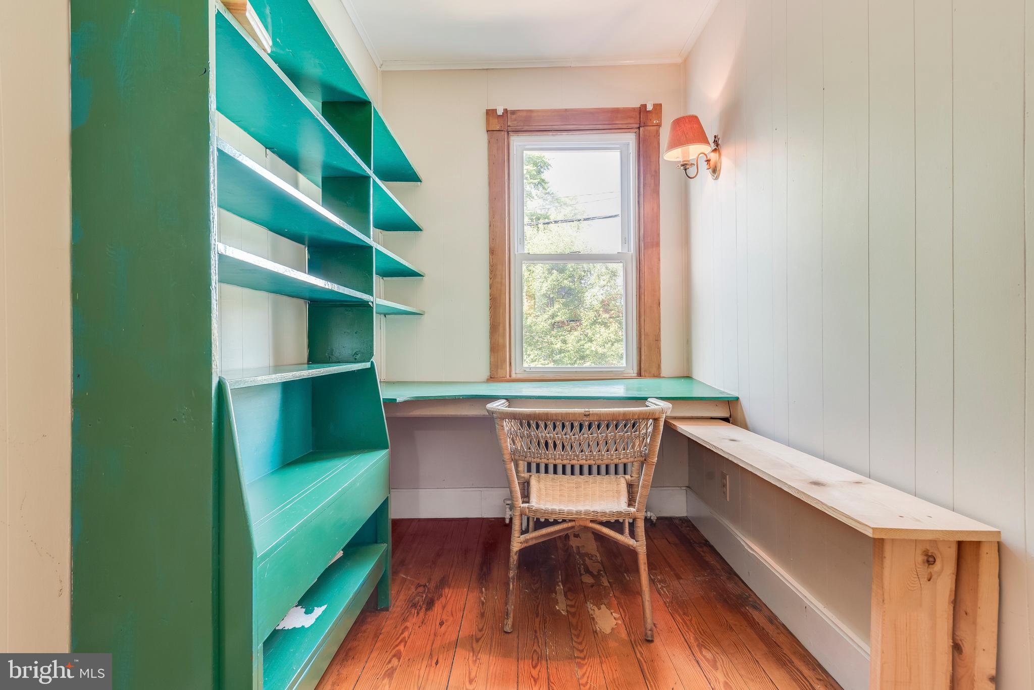 52 Madison Place Annapolis, MD 21401 - Photo 22 of 37 Upper level office/ nursery