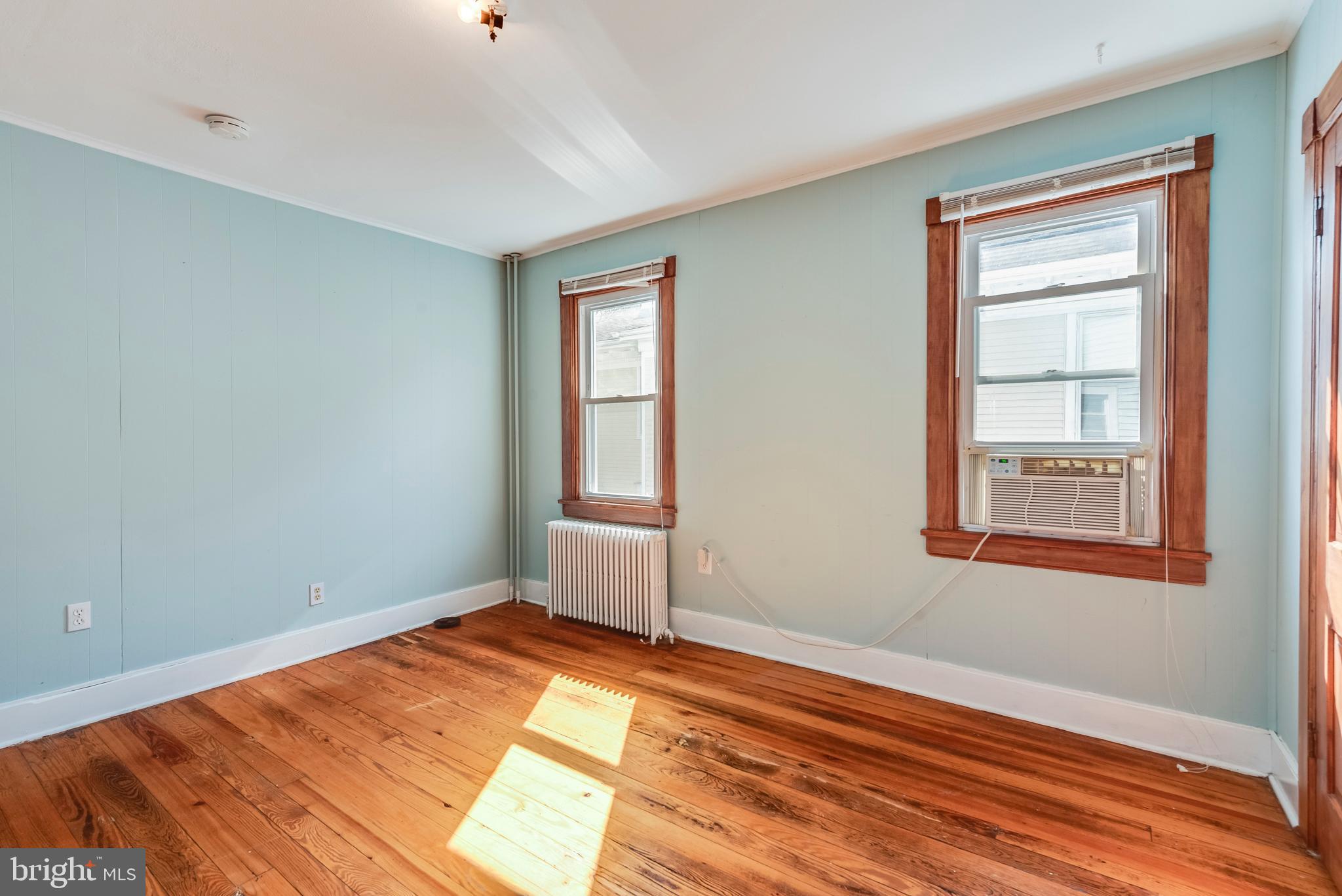 52 Madison Place Annapolis, MD 21401 - Photo 25 of 37 Upper level bedroom 2