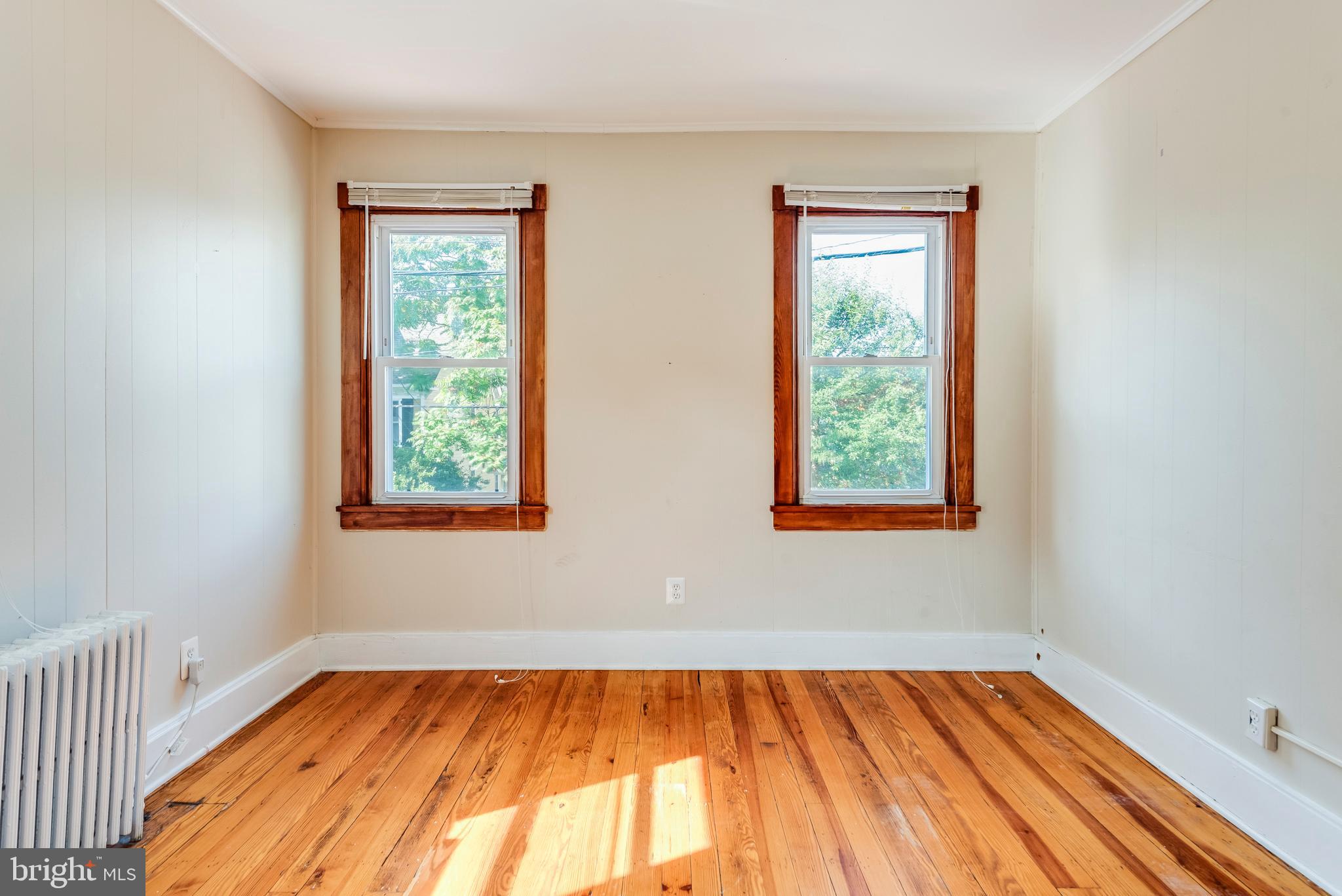 52 Madison Place Annapolis, MD 21401 - Photo 32 of 37 Upper level bedroom 1
