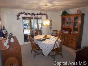 2045 West Jefferson Street Springfield, IL 62702 - Photo 5 of 12 Gallery Image 5