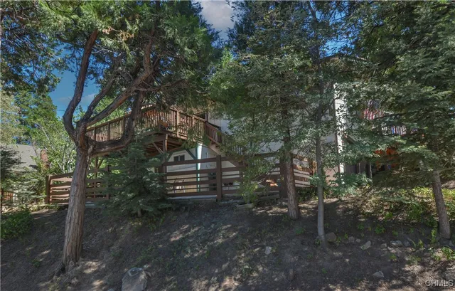 $435,000 | 611 Rose Lane, Twin Peaks, CA 92391