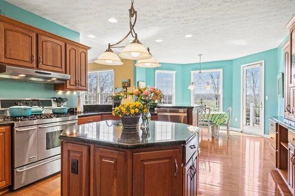 $1,199,900 | 4097 Manor Oaks Court, Murrysville, PA 15632