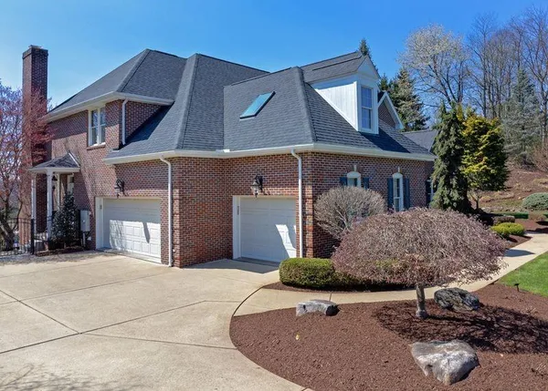 $1,199,900 | 4097 Manor Oaks Court, Murrysville, PA 15632