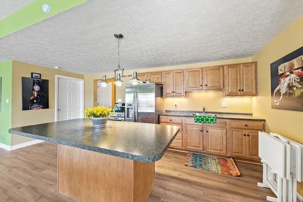 $1,199,900 | 4097 Manor Oaks Court, Murrysville, PA 15632