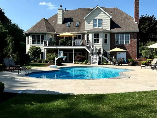 $1,199,900 | 4097 Manor Oaks Court, Murrysville, PA 15632