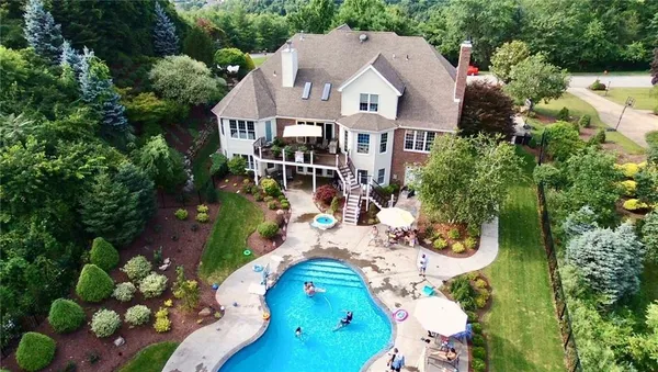 $1,199,900 | 4097 Manor Oaks Court, Murrysville, PA 15632