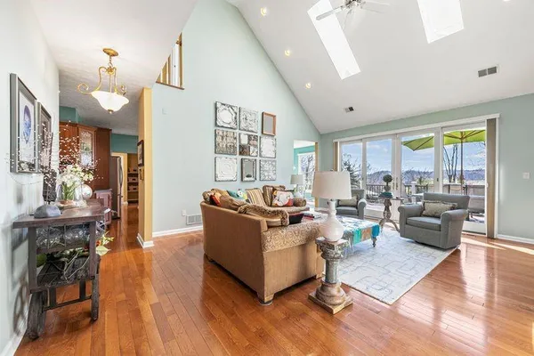 $1,199,900 | 4097 Manor Oaks Court, Murrysville, PA 15632