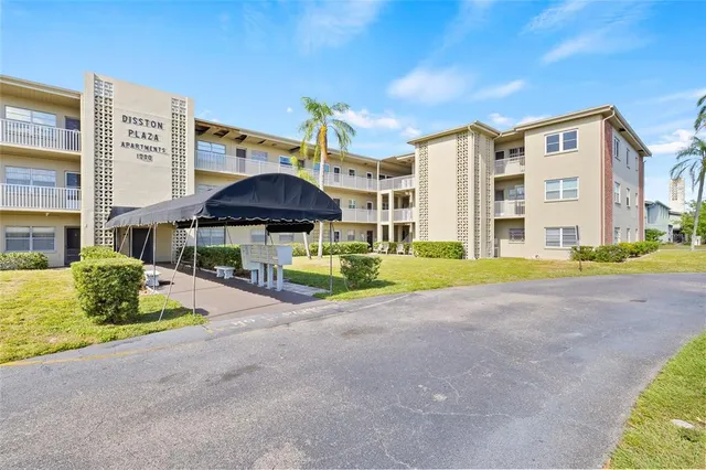 $125,000 | 1000 49th Street North, Unit 214, St. Petersburg, FL 33710