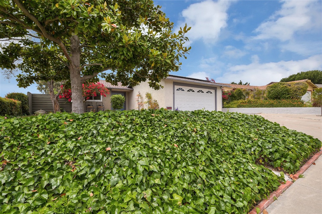 4652 Mystik Road Oceanside, CA 92056 - Photo 2 of 24