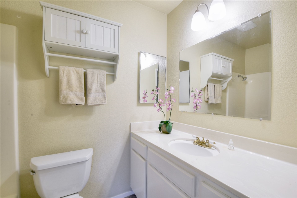 4652 Mystik Road Oceanside, CA 92056 - Photo 14 of 24