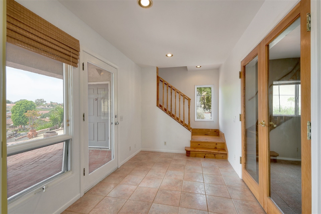 4652 Mystik Road Oceanside, CA 92056 - Photo 8 of 24