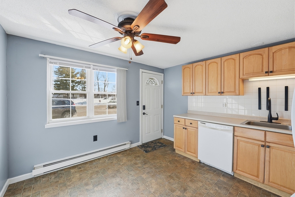 269 Chicopee Street, Unit 6 Chicopee, MA 01013 - Photo 7 of 33