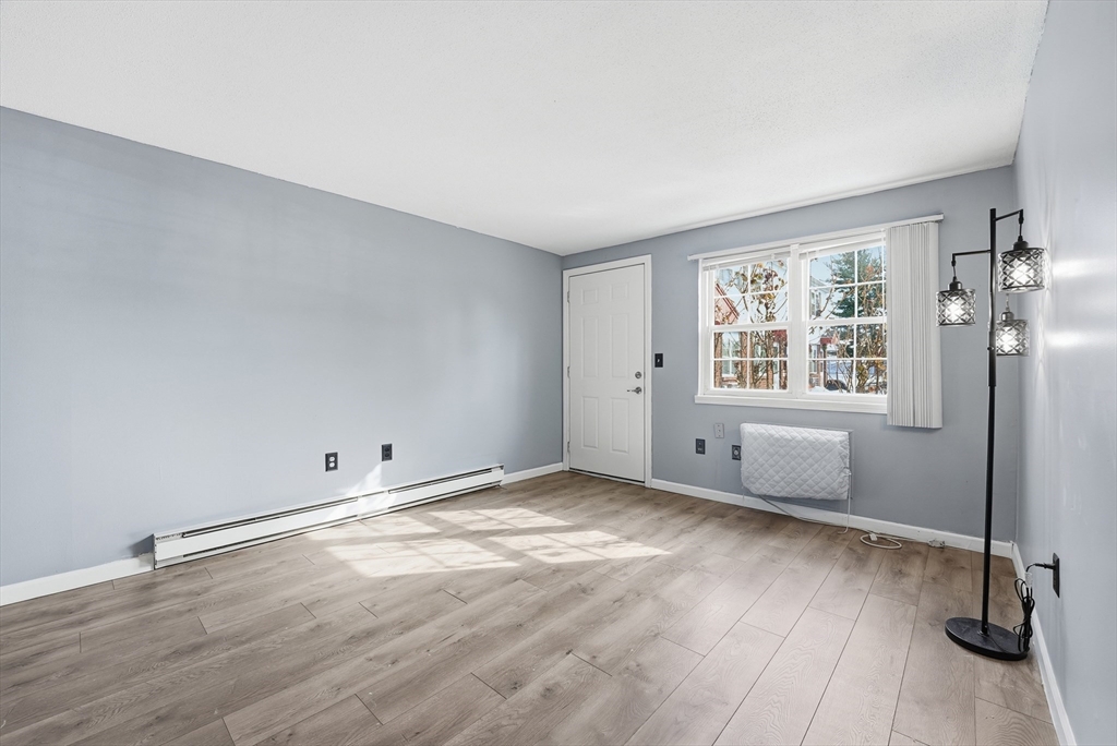 269 Chicopee Street, Unit 6 Chicopee, MA 01013 - Photo 8 of 33