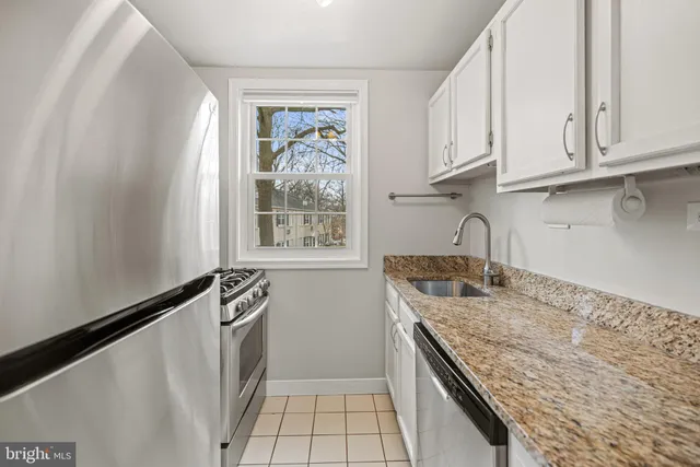 $1,950 | 235 North George Mason Drive, Unit 2354, Arlington, VA 22203