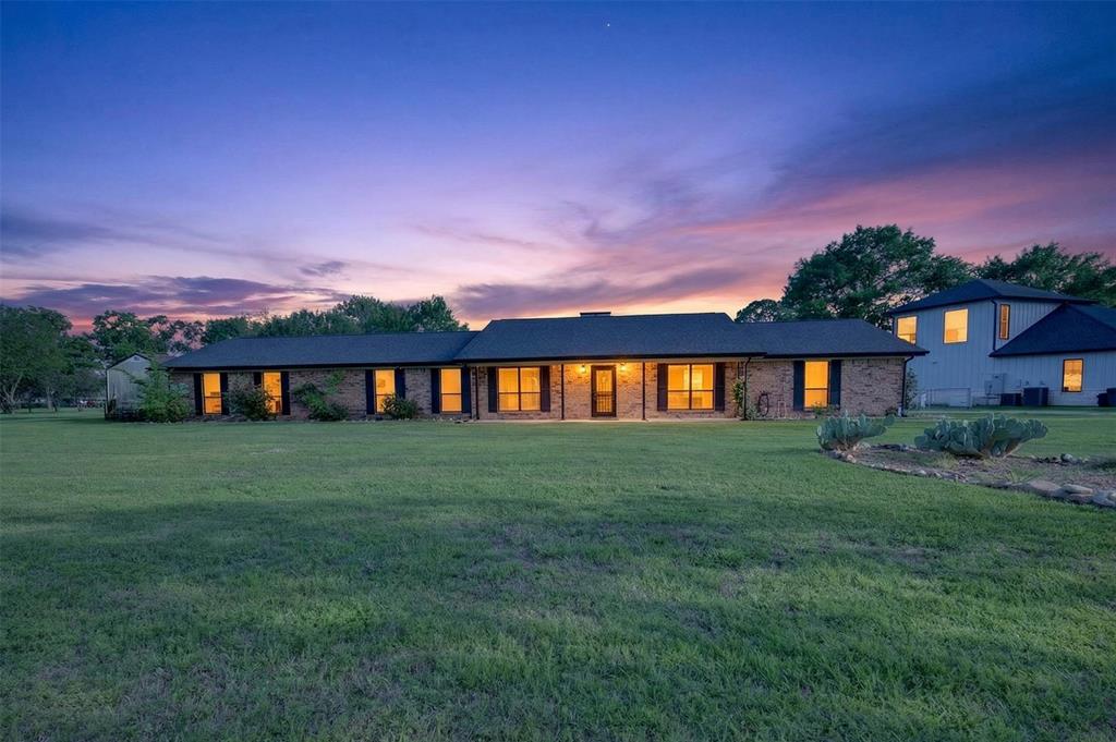 106 Snyder Ranch Road Trinidad, TX 75163 - Photo 6 of 40 Sunsets at Cedar Creek Lake are amazing!