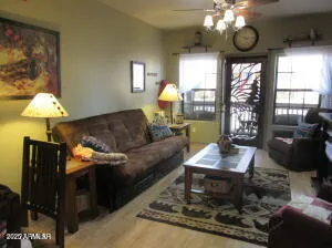 $149,900 | 2361 Quarter Horse Trail, Unit 132, Overgaard, AZ 85933