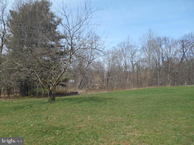 61 Pickett Road Dover, PA 17315 - Photo 10 of 25 Gallery Image 10