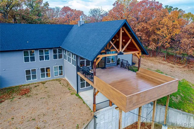 $2,500,000 | 23252 Jupiter Avenue, Macon, MO 63552