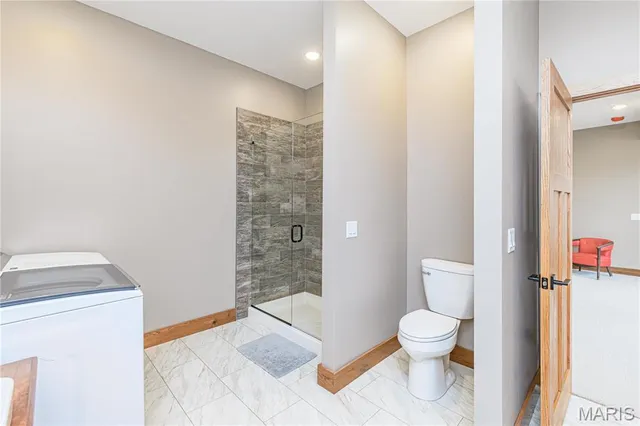 $2,500,000 | 23252 Jupiter Avenue, Macon, MO 63552