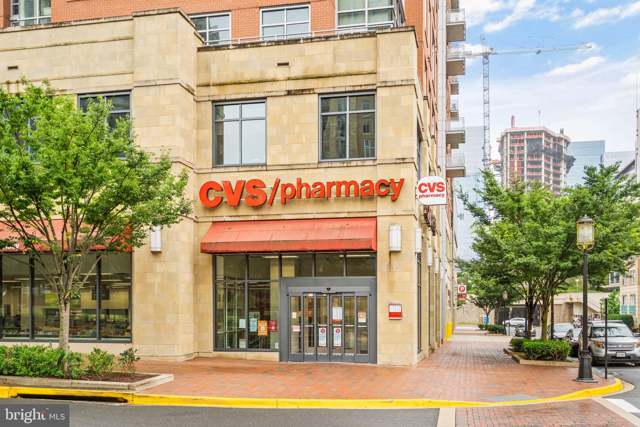 11990 Market Street, Unit 701 Reston, VA 20190 - Photo 85 of 93 a view of a building with a tree