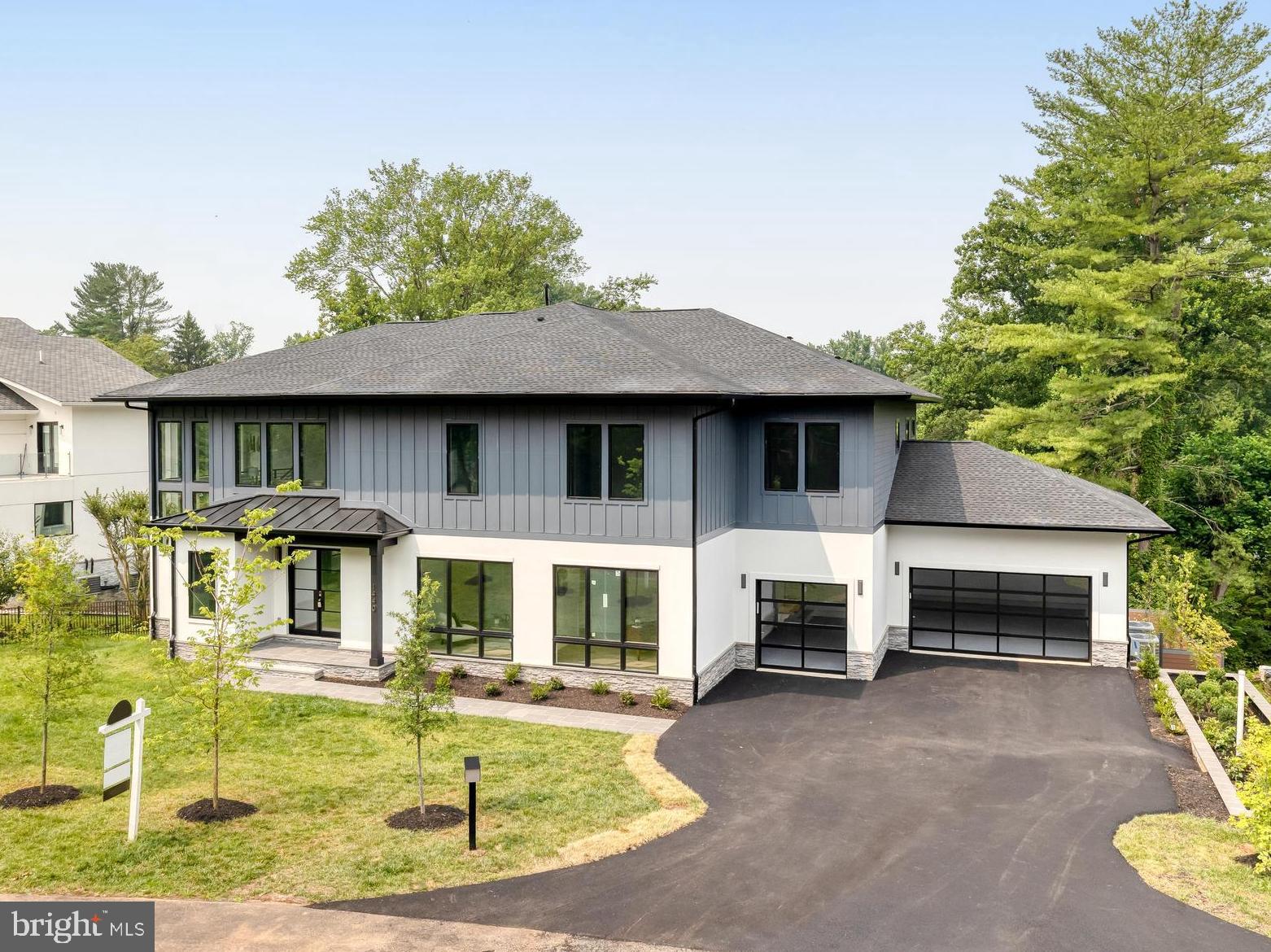 1440 Oakview Drive McLean, VA 22101 - Photo 2 of 87 1440 Oakview Drive